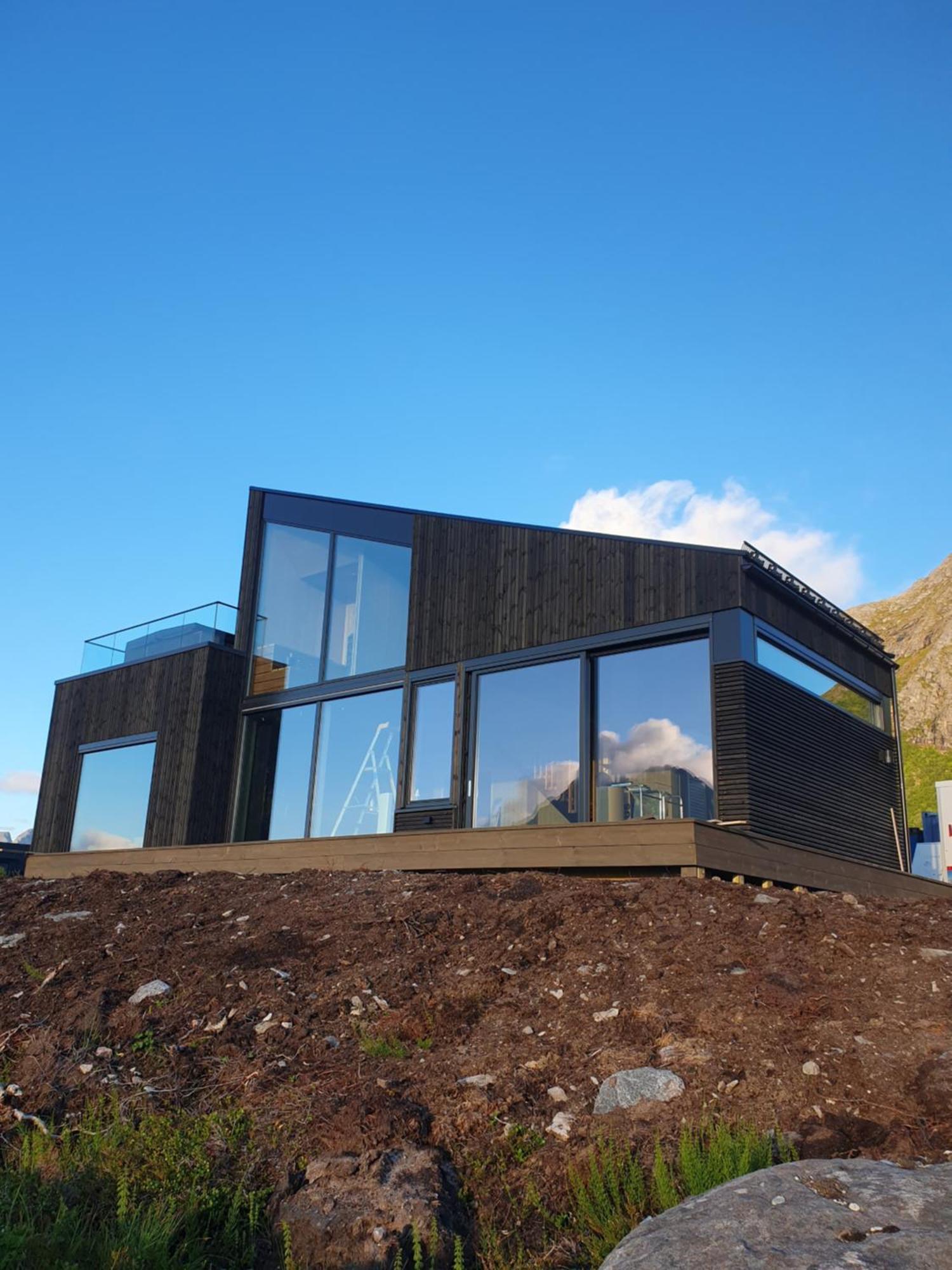 Hoda Cabin - Luxury Lodge With Jacuzzi And Sauna Lyngvaeret Bagian luar foto