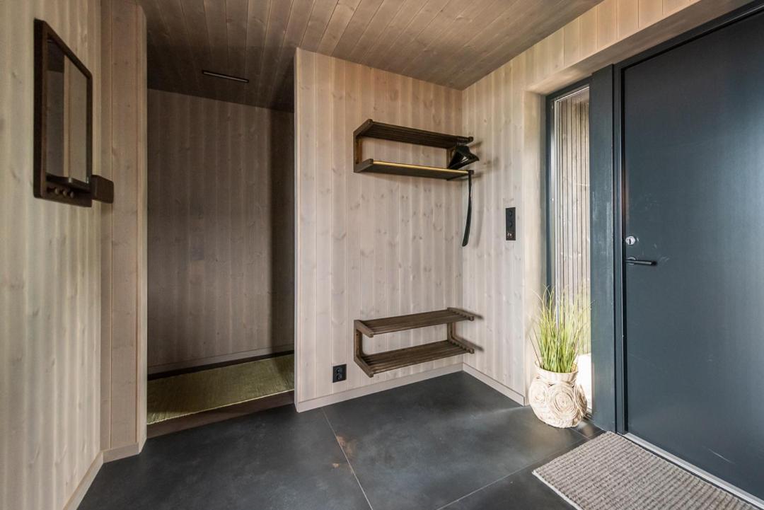 Hoda Cabin - Luxury Lodge With Jacuzzi And Sauna Lyngvaeret Bagian luar foto
