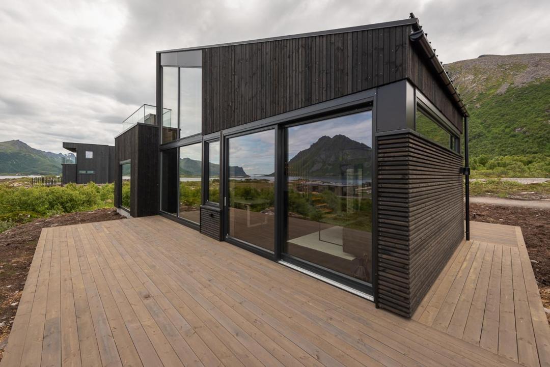 Hoda Cabin - Luxury Lodge With Jacuzzi And Sauna Lyngvaeret Bagian luar foto